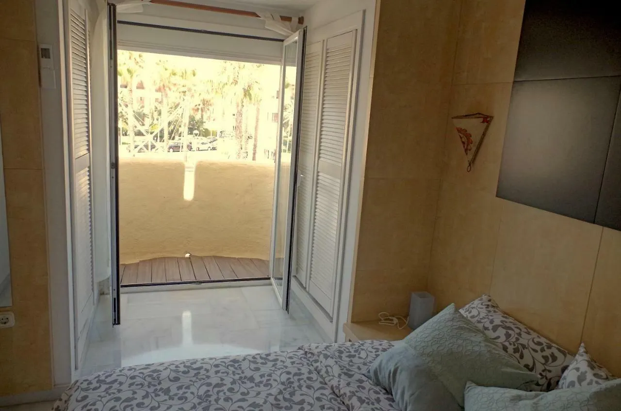 Puerto Marina Waterfront Apartment Benalmádena
