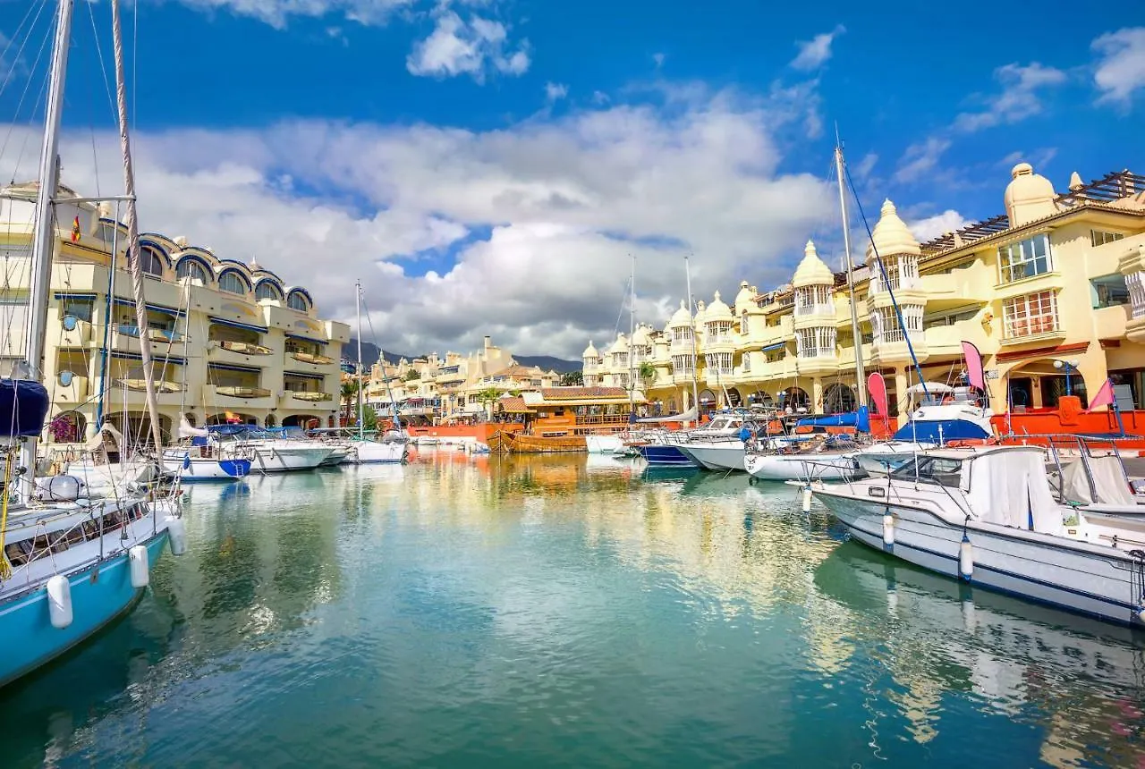 Puerto Marina Waterfront Apartment Benalmádena