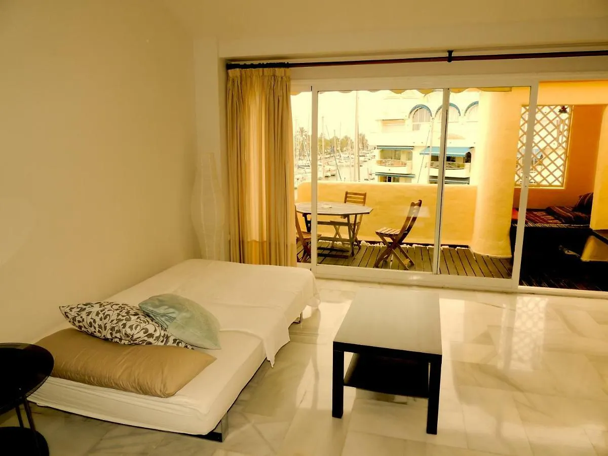 Puerto Marina Waterfront Apartment Benalmádena