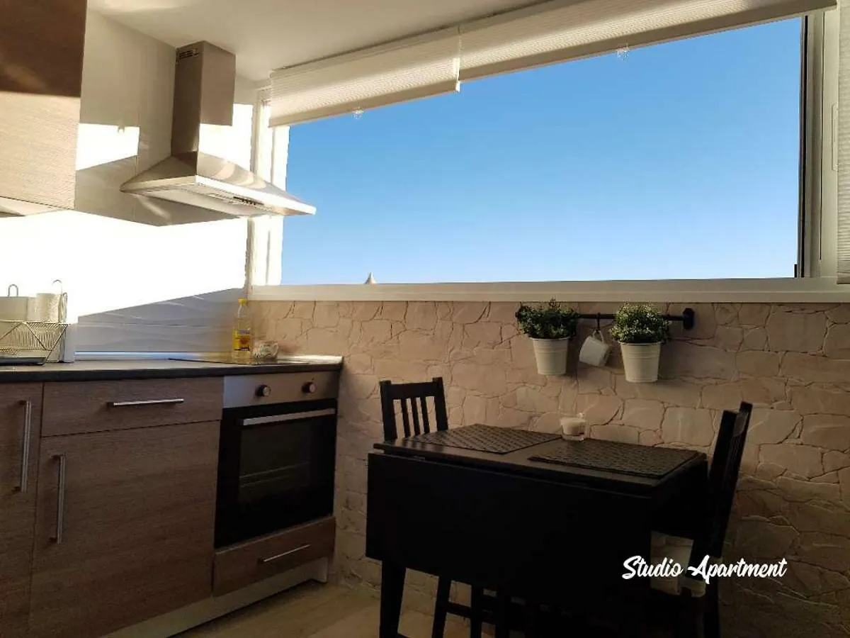 Puerto Marina Waterfront Apartment Benalmádena